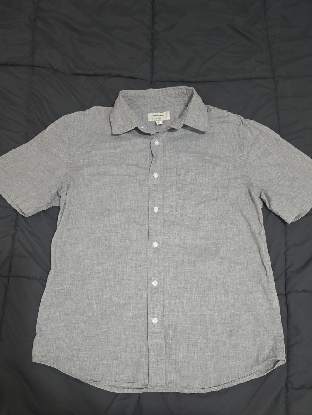 Banana Republic Mens Gray Slim Fit Short Sleeve Button Down Shirt Small NWOT